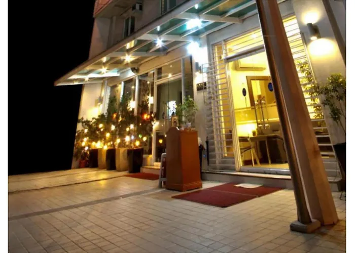Collection O Avitel Hotel Near Osmena Highway, Pnr Pasay Station, Metro Manila